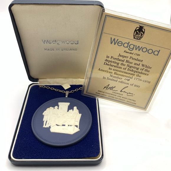 Vintage Wedgwood Dark Blue LE Declaration of Independence Pendant in Blue White